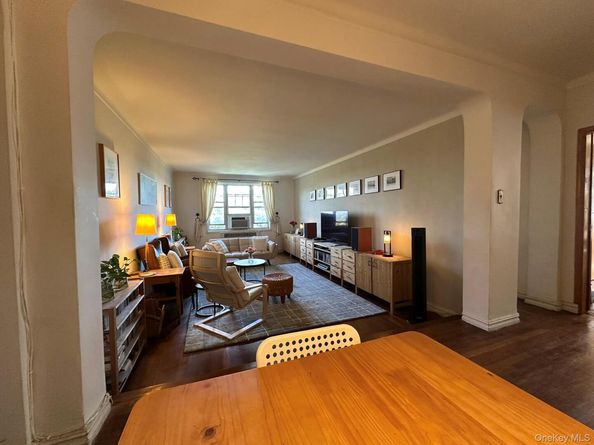 77-15 113th Street 5J, Forest Hills NY 11375