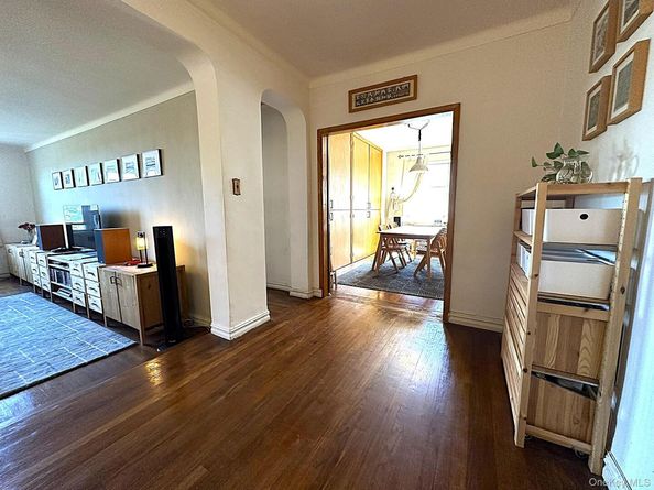 77-15 113th Street 5J, Forest Hills NY 11375