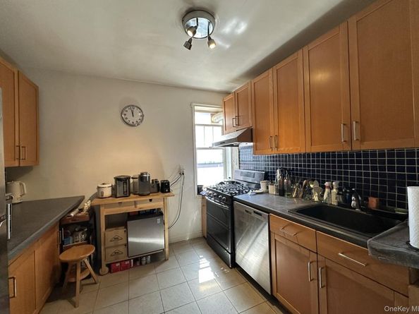 77-15 113th Street 5J, Forest Hills NY 11375