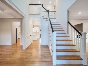 271 N Country Road, Smithtown NY 11787