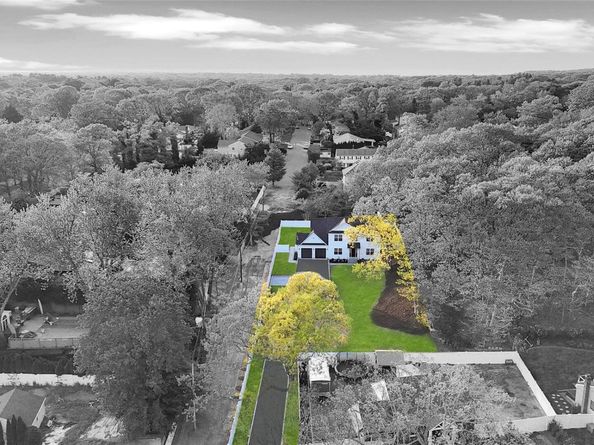 271 N Country Road, Smithtown NY 11787
