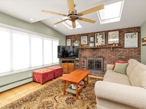 338 W Henrietta Avenue, Oceanside NY 11572