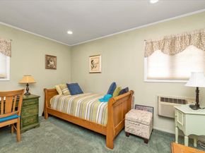 338 W Henrietta Avenue, Oceanside NY 11572