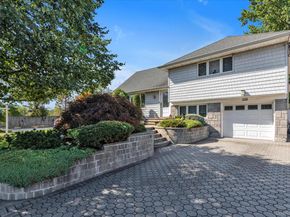 338 W Henrietta Avenue, Oceanside NY 11572