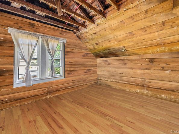 173 E Seaman Avenue, Freeport NY 11520