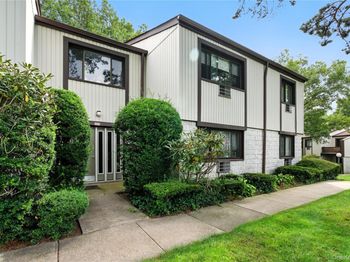 57 Richmond Boulevard