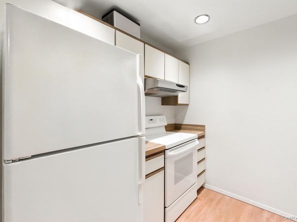 57 Richmond Boulevard 2B, Ronkonkoma NY 11779