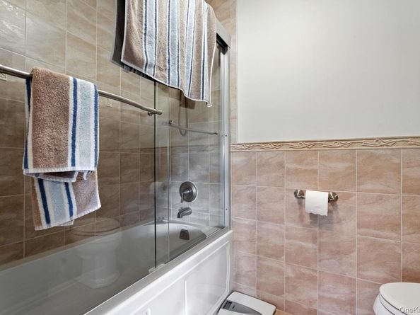57 Richmond Boulevard 2B, Ronkonkoma NY 11779