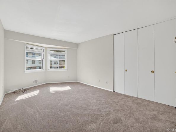 15 Essex Place 15K, Yorktown Heights NY 10598