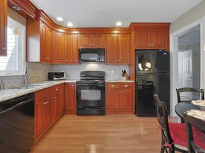 4 Charles Street, Valhalla NY 10595