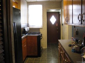 7807 76th Street, Glendale NY 11385