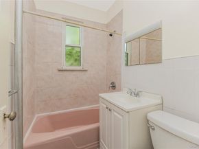 923 E 219 Street, Bronx NY 10469