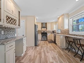 20 Wren Drive, Hauppauge NY 11788