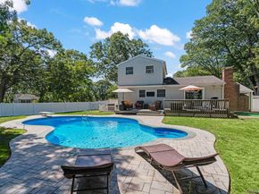 20 Wren Drive, Hauppauge NY 11788