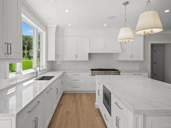 68 Saw Mill Road, Cold Spring Harbor NY 11724
