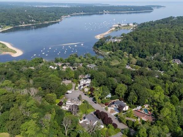 68 Saw Mill Road, Cold Spring Harbor NY 11724