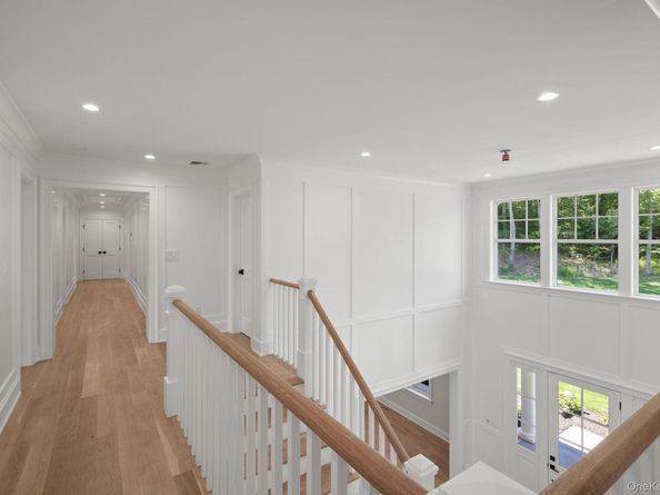 68 Saw Mill Road, Cold Spring Harbor NY 11724