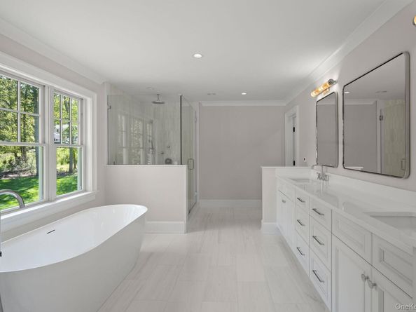 68 Saw Mill Road, Cold Spring Harbor NY 11724