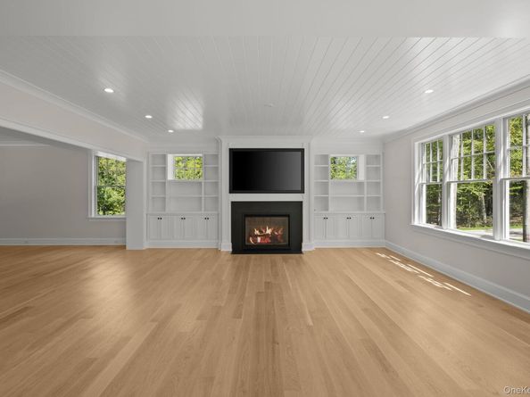 68 Saw Mill Road, Cold Spring Harbor NY 11724