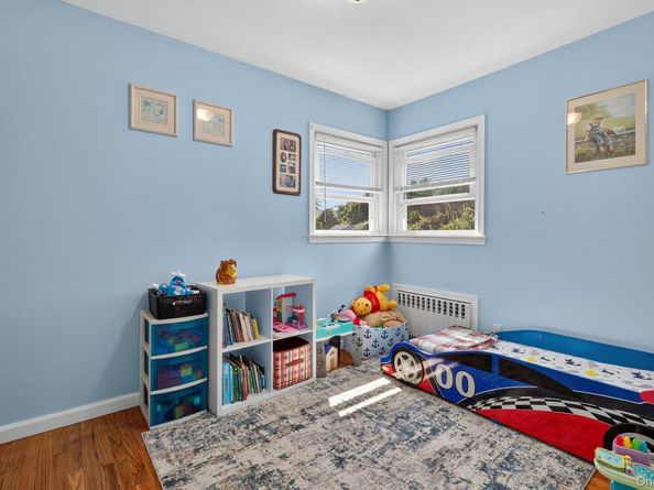 335 McCall Avenue, West Islip NY 11795