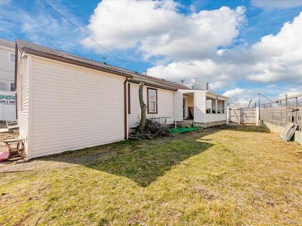 214 Beach 3rd Street, Far Rockaway NY 11691