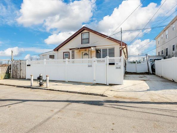 214 Beach 3rd Street, Far Rockaway NY 11691