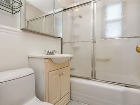 211-10 18th Avenue 4G, Bayside NY 11360