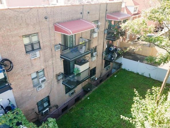 5611 Van Cleef Street, Corona NY 11368