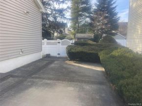 22 Eton Street, Valley Stream NY 11581