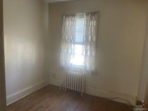 22 Eton Street, Valley Stream NY 11581