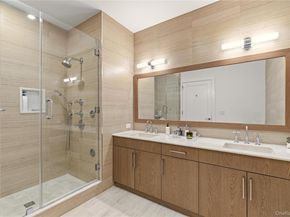 100 Garvies Point Road 1033, Glen Cove NY 11542