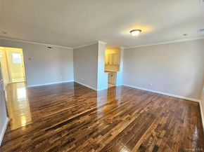 199 Artist Lake Drive, Middle Island NY 11953