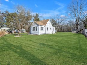 117 Ohio Avenue, Medford NY 11763
