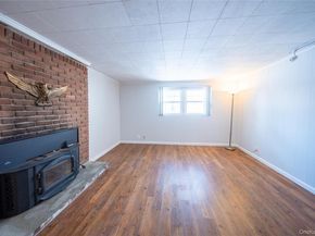 41 Foxhill Road, Valhalla NY 10595