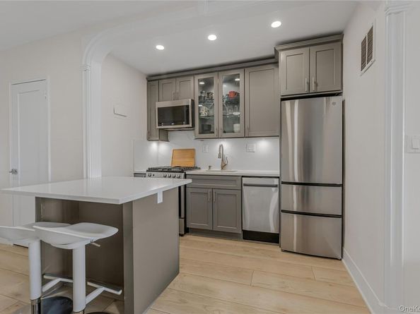 640 Pelham Road 3L, New Rochelle NY 10805