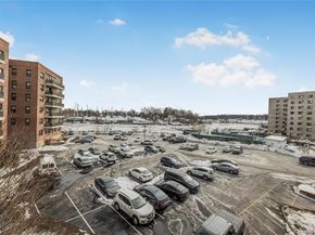 640 Pelham Road 3L, New Rochelle NY 10805