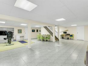 61 Hofstra Drive, Plainview NY 11803