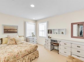 61 Hofstra Drive, Plainview NY 11803