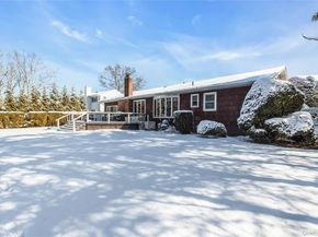 61 Hofstra Drive, Plainview NY 11803