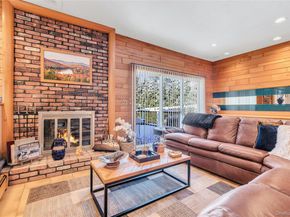 61 Hofstra Drive, Plainview NY 11803