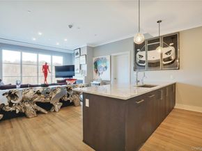 100 Garvies Point Road 1327, Glen Cove NY 11542