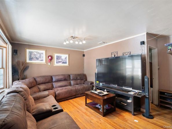 208 Charter Oaks Avenue, Brentwood NY 11717