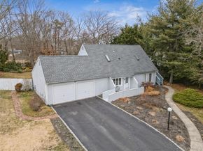 5 Haiti Lane, Coram NY 11727