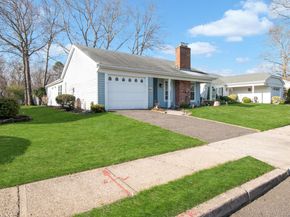 475 Stratford Lane, Ridge NY 11961