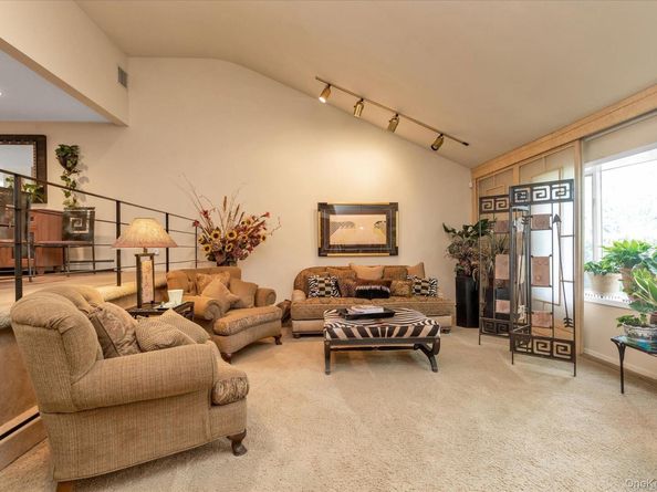 1055 Cedarhurst Street, North Woodmere NY 11581