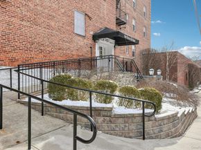 1 Bronxville Road 3S, Bronxville NY 10708