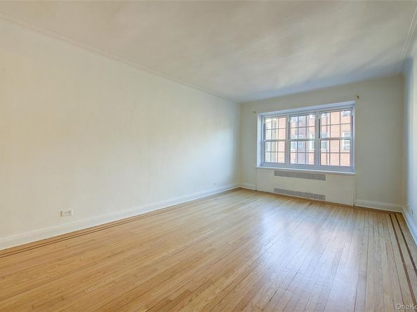 35-25 77 Street B53, Jackson Heights NY 11372