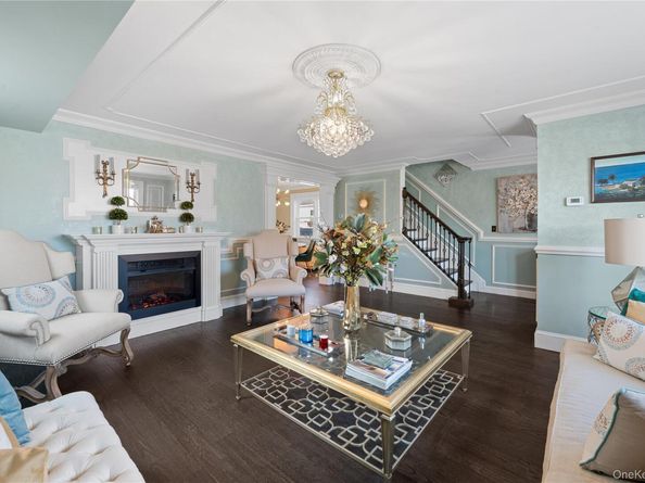 431 Beach 35th Street, Far Rockaway NY 11691