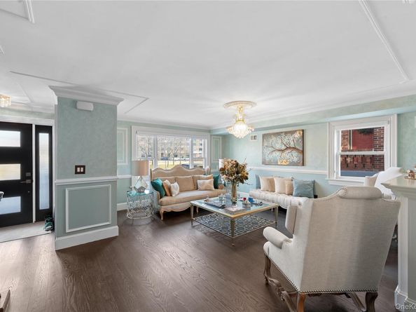 431 Beach 35th Street, Far Rockaway NY 11691