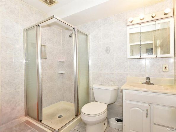 166-30 Gothic Drive, Jamaica Hills NY 11432